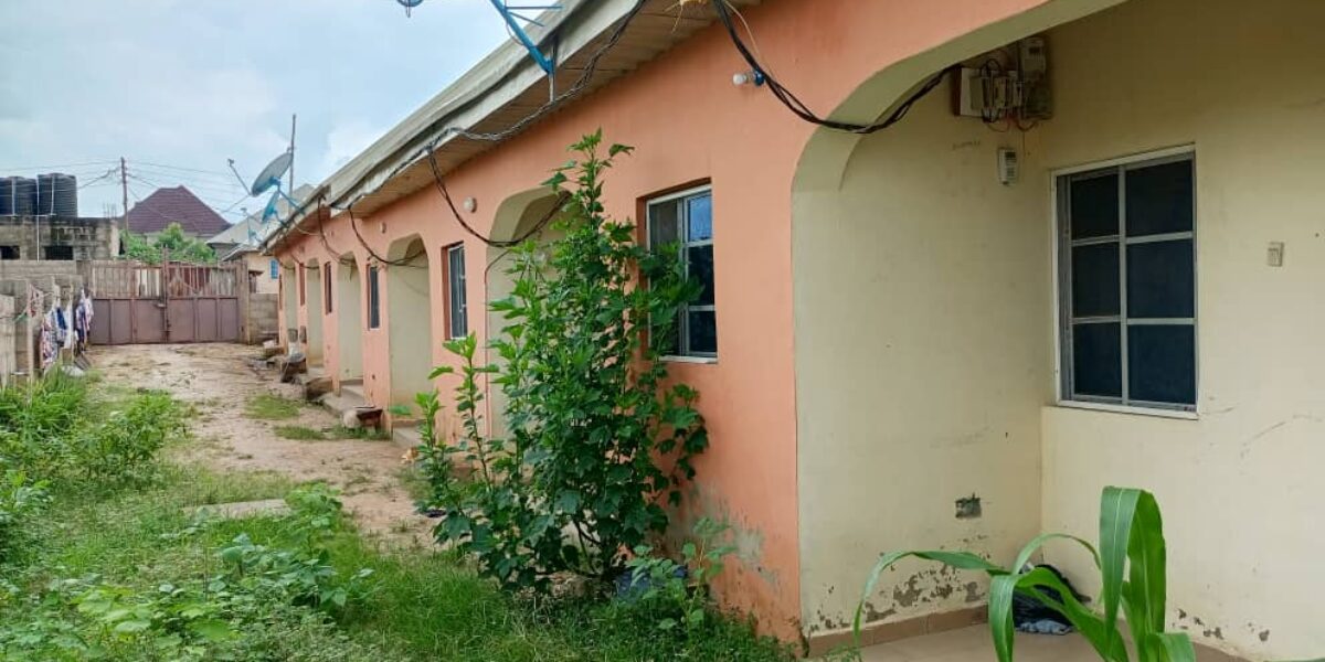 6 units of Room and Parlor (Self-Contained) for sale 6 units of Room and Parlor (Self-Contained) for sale
